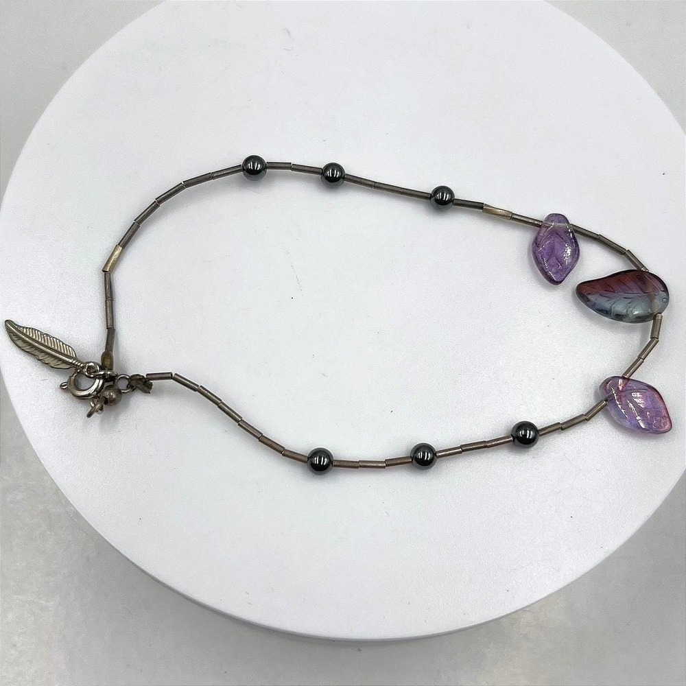 Vintage Liquid Silver‎ Bead Bracelet Hematite Purple Glass Leaves Feather Charm